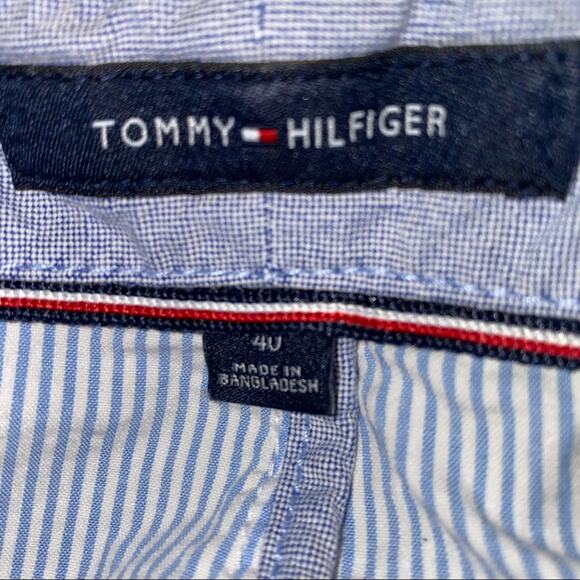 Tommy Hilfiger Seersucker striped blue and white Bermuda style shorts size 40 - Picture 6 of 6
